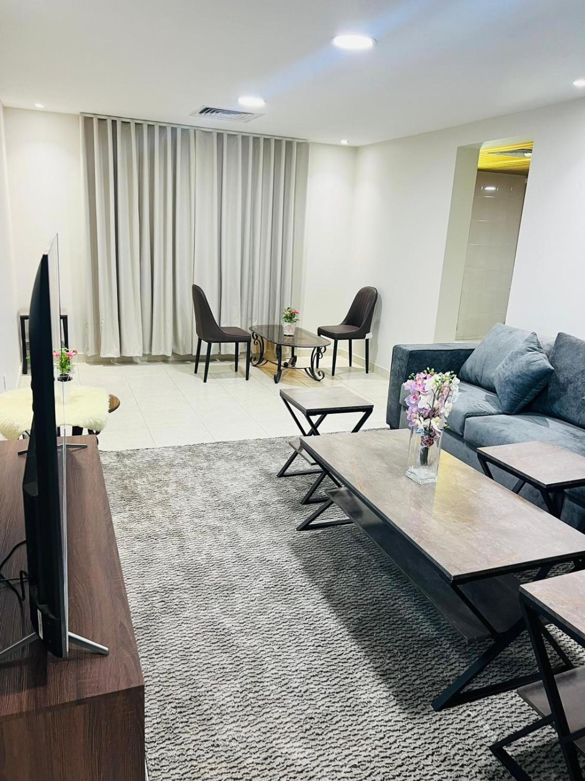 Al Huwailat Deluxe Al Jubail